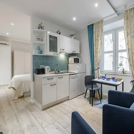 L & L Old Town Appartement *