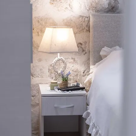 L & L Old Town Ragusa