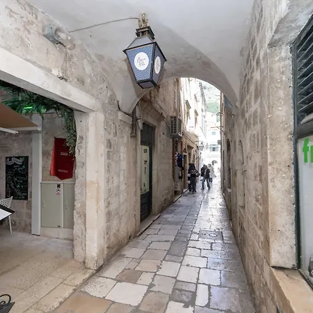 L & L Old Town * Dubrovnik