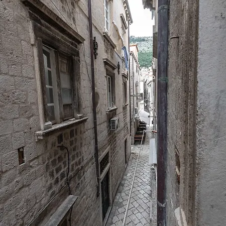 L & L Old Town Appartement *
