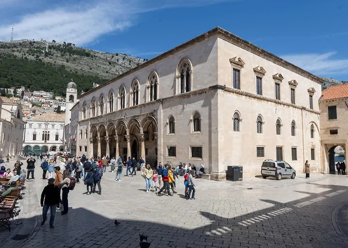 L & L Old Town Dubrovnik