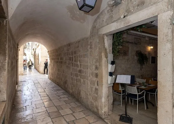 L & L Old Town * Dubrovnik