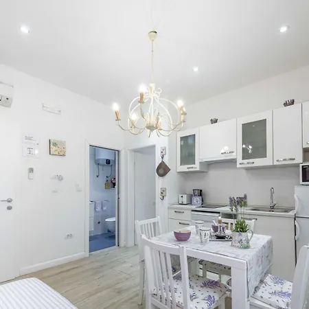 L ＆ L オールド タウン ドゥブロブニク